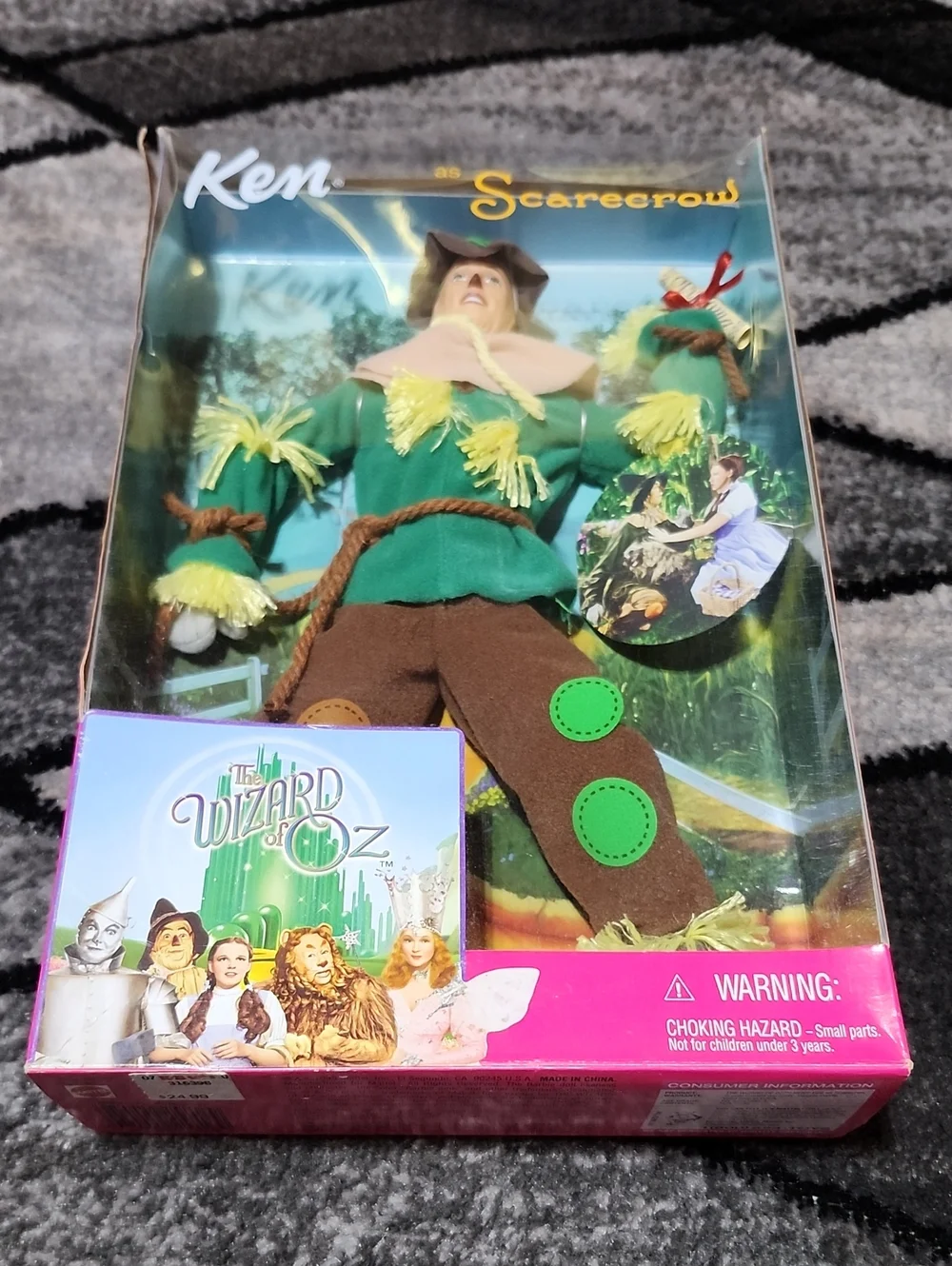 1999 MATTEL WIZARD OF OZ COLLECTOR EDITION KEN AS SCARECROW DOLL #25816